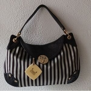 Henri Bendel 712 5th Ave Shoulder Bag